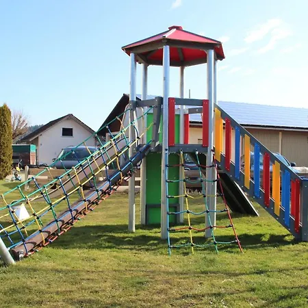 Alfreds Ferienbauernhof Apartmán *