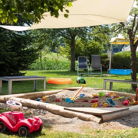 Apartmán Alfreds Ferienbauernhof *